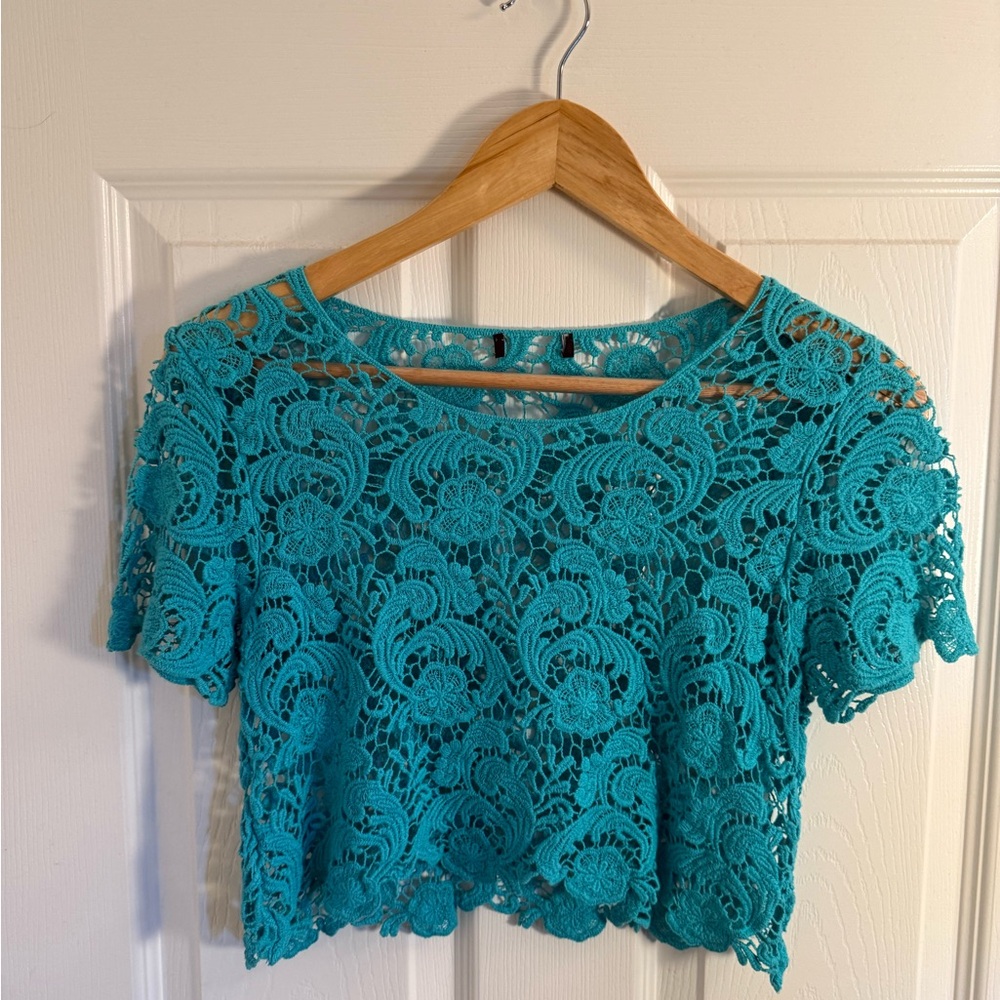 Chic Turquoise Lace Blouse